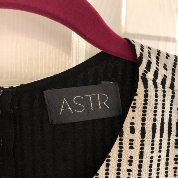 ASTR tank top - Picture 3 of 3